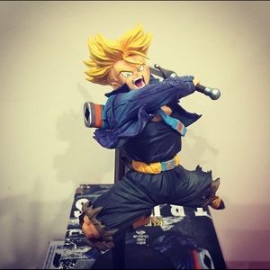 Meet your Posher, Ho chiu